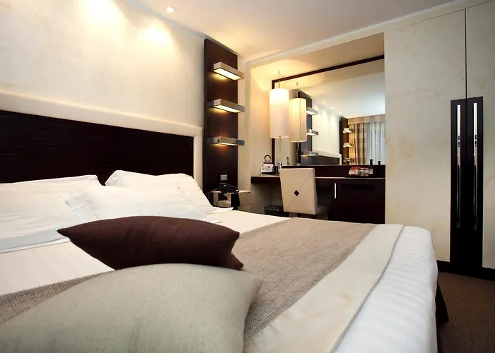 Konukevi Les Fleurs Luxury House
