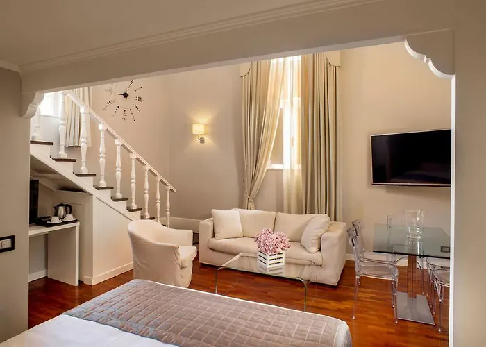 Les Fleurs Luxury House