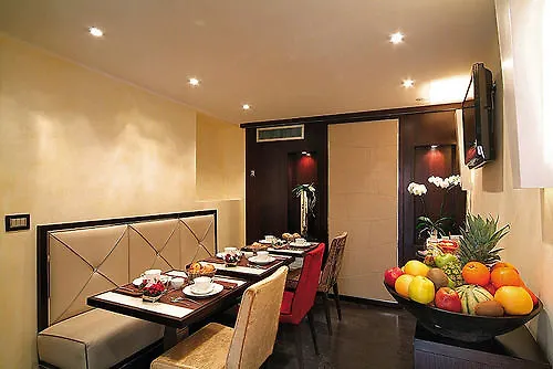 Les Fleurs Luxury House 4* Roma