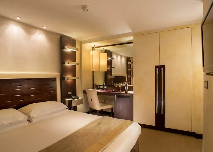 Les Fleurs Luxury House Konukevi Roma