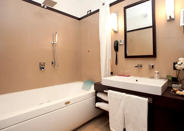 Les Fleurs Luxury House 4*